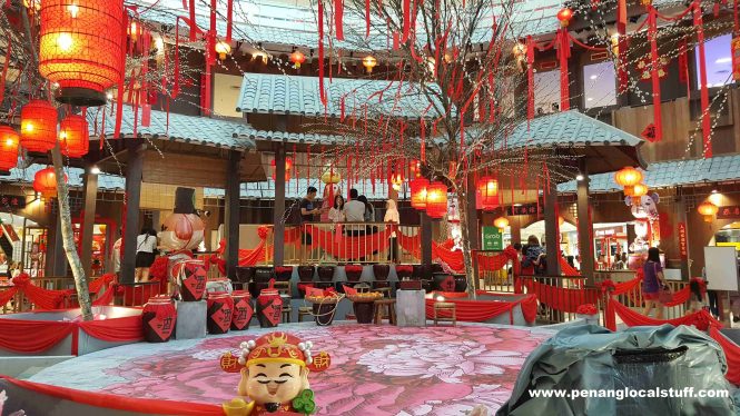 Wonderful Chinese New Year Decorations At Queensbay Mall, Penang (2018